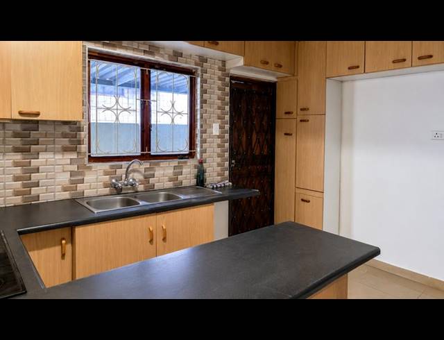 3 BEDROOM HOUSE FOR SALE IN SHALLCROSS